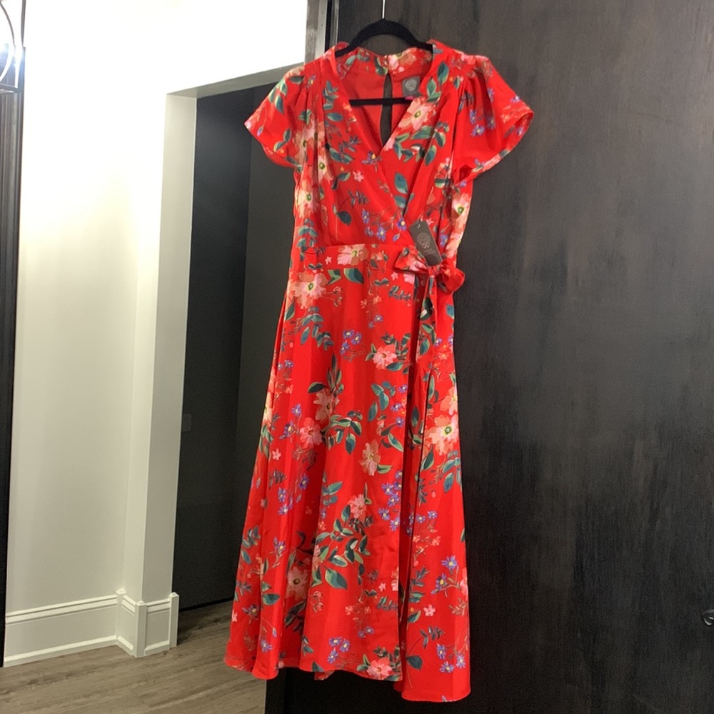 NWT Vince Camuto Red Floral Dress
